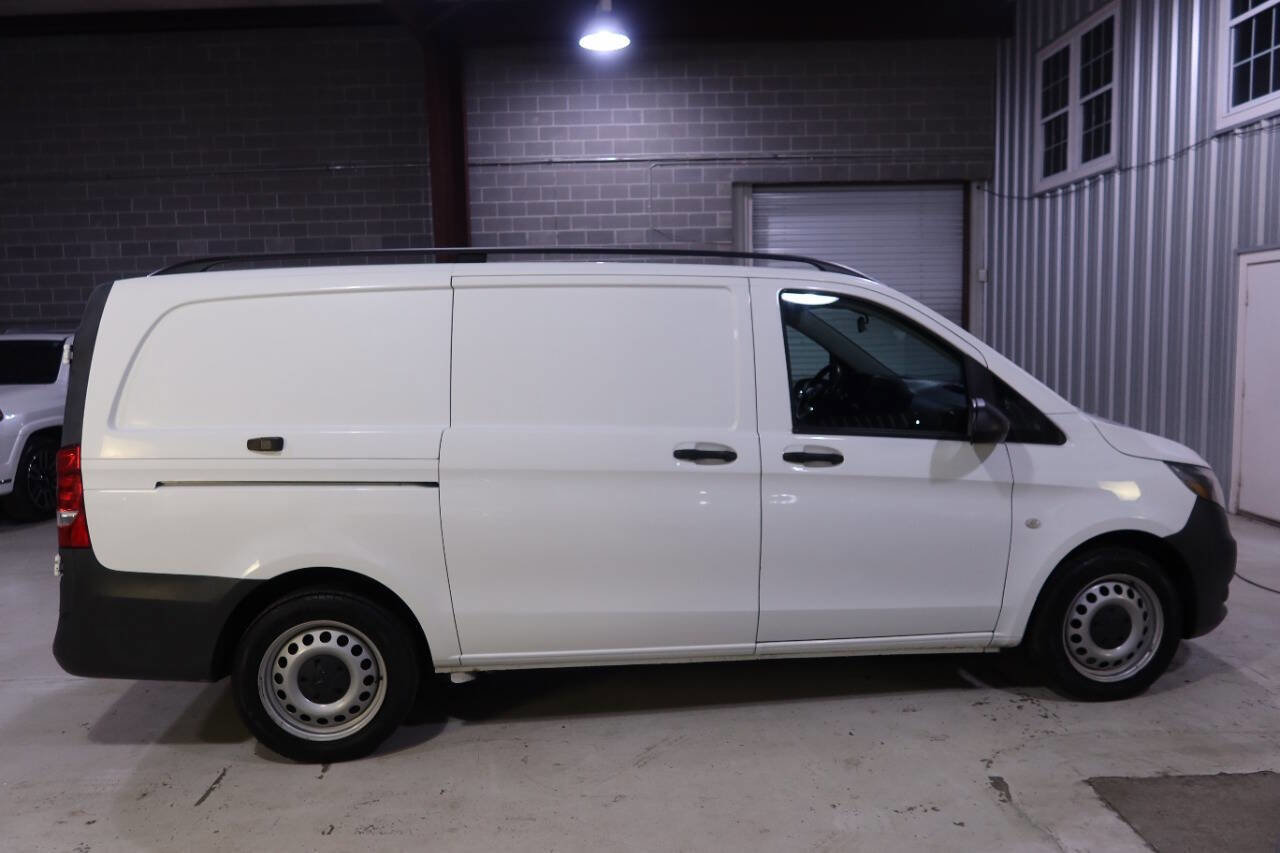 Used 2016 Mercedes-Benz Metris image 6