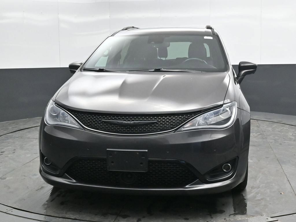 Used 2020 Chrysler Pacifica Touring-L Plus FWD image 6