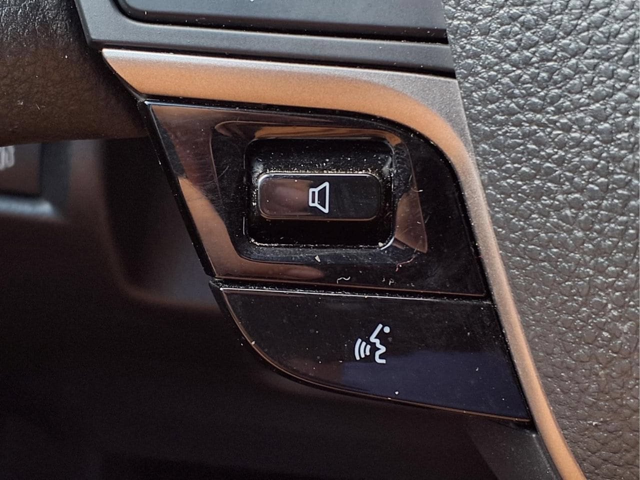 Used 2025 Toyota Camry LE FWD image 22