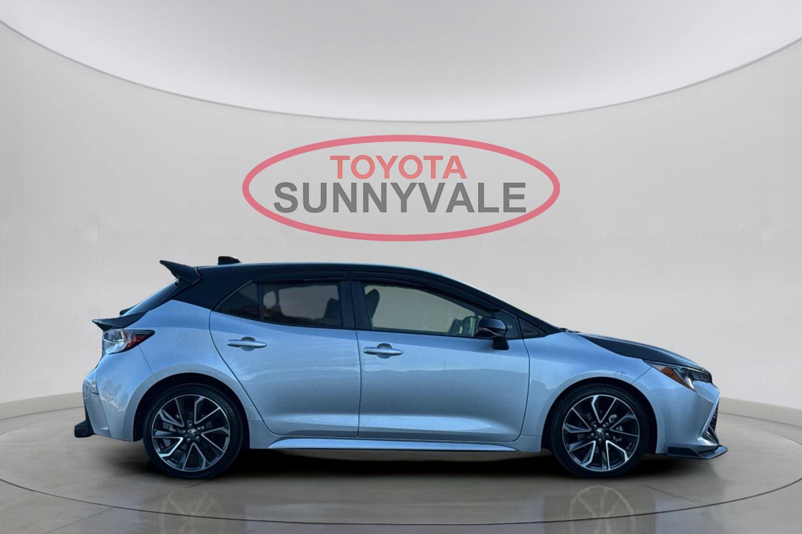 Used 2020 Toyota Corolla XSE image 9