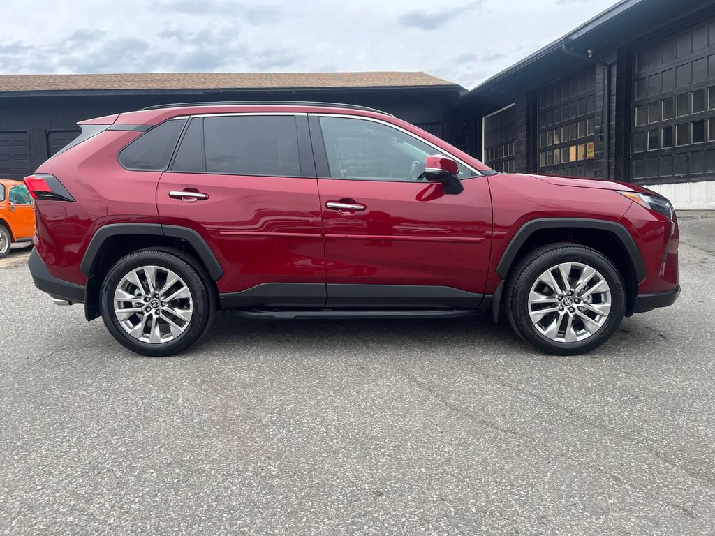 Used 2025 Toyota RAV4 Limited w/ Advanced Technology Package AWD/4WD image 16