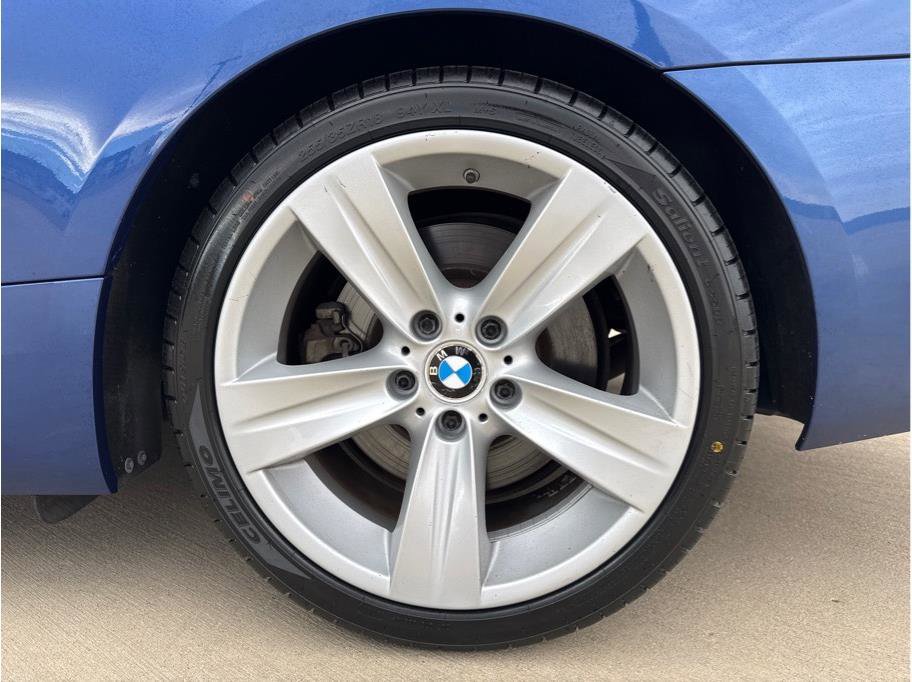 Used 2007 BMW 335i Convertible image 25