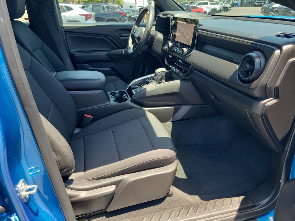 Used 2023 Chevrolet Colorado Trail Boss w/ LPO, Dark Essentials Package AWD/4WD image 16