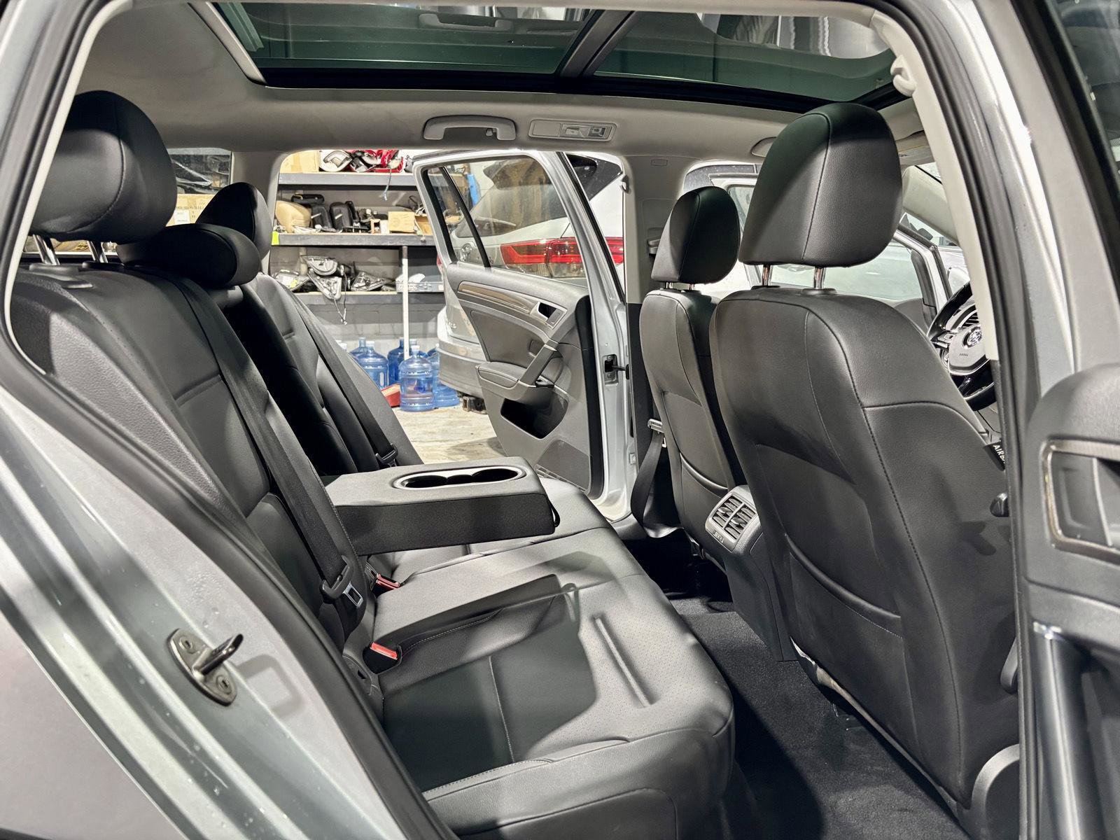 Used 2017 Volkswagen Golf Alltrack SE image 9