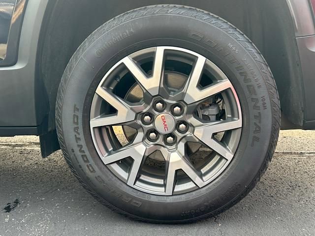 Used 2022 GMC Acadia SLE w/ Driver Convenience Package image 38