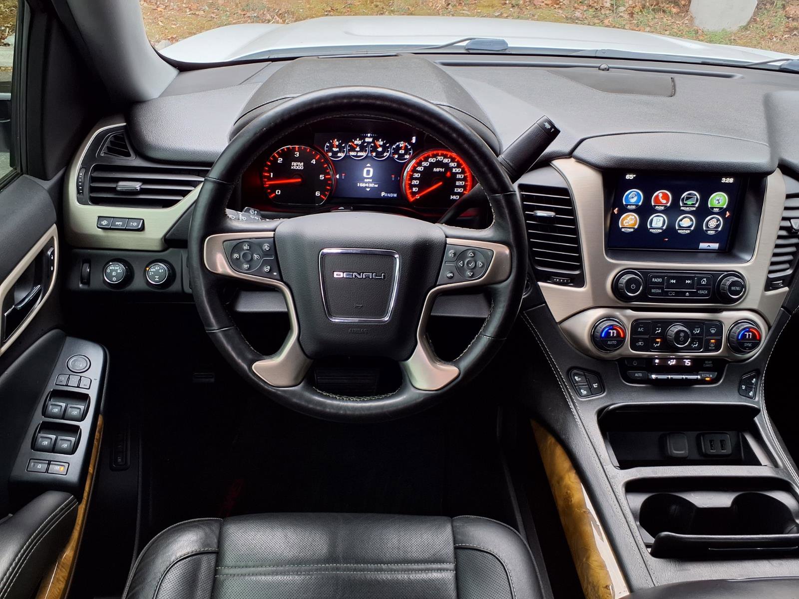 Used 2016 GMC Yukon Denali w/ Open Road Package image 17