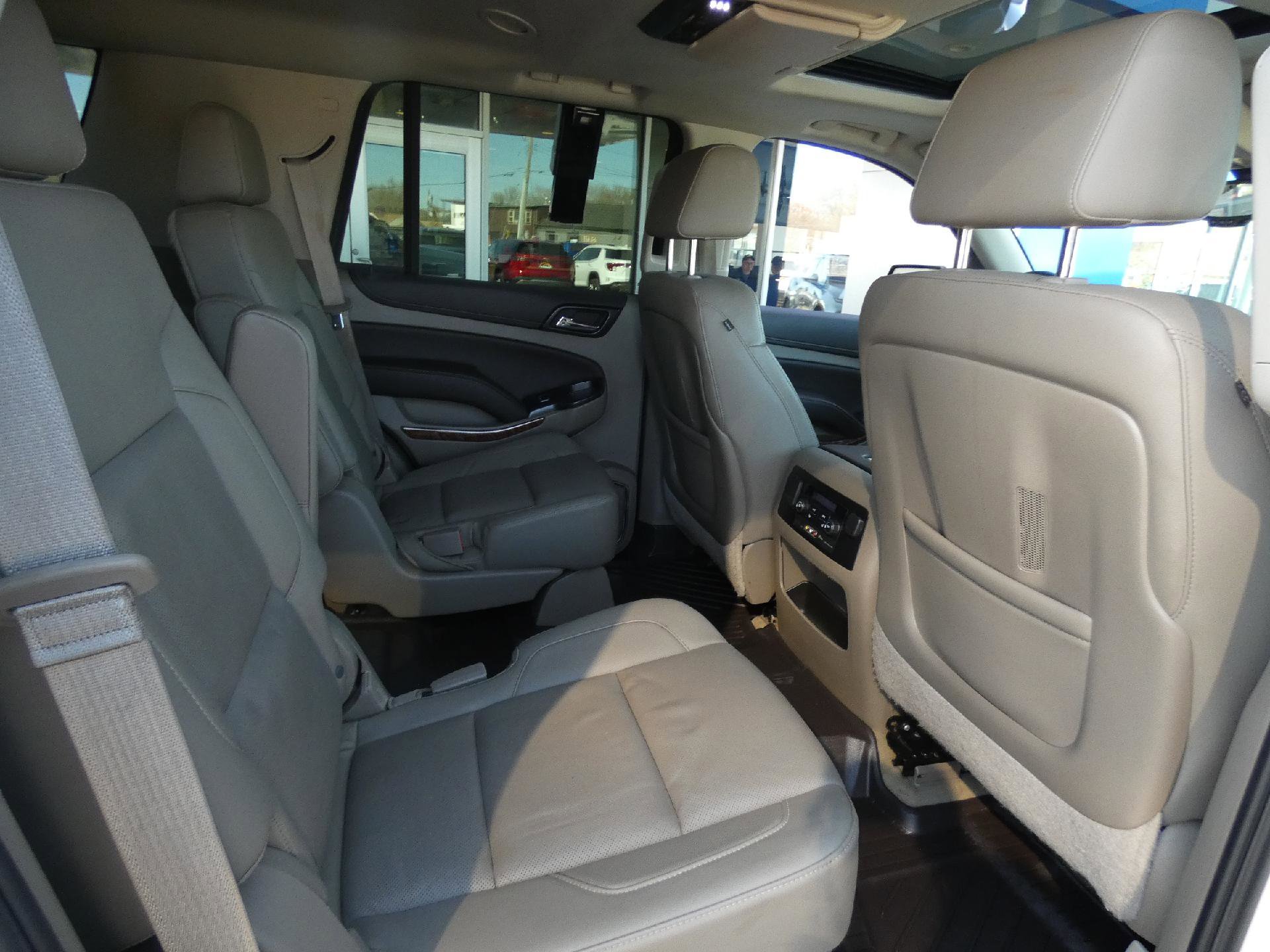 Used 2015 Chevrolet Tahoe LTZ AWD/4WD image 18