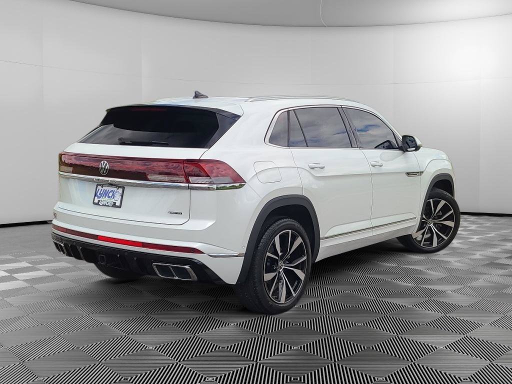 Used 2024 Volkswagen Atlas Cross Sport SEL Premium R-Line AWD/4WD image 4