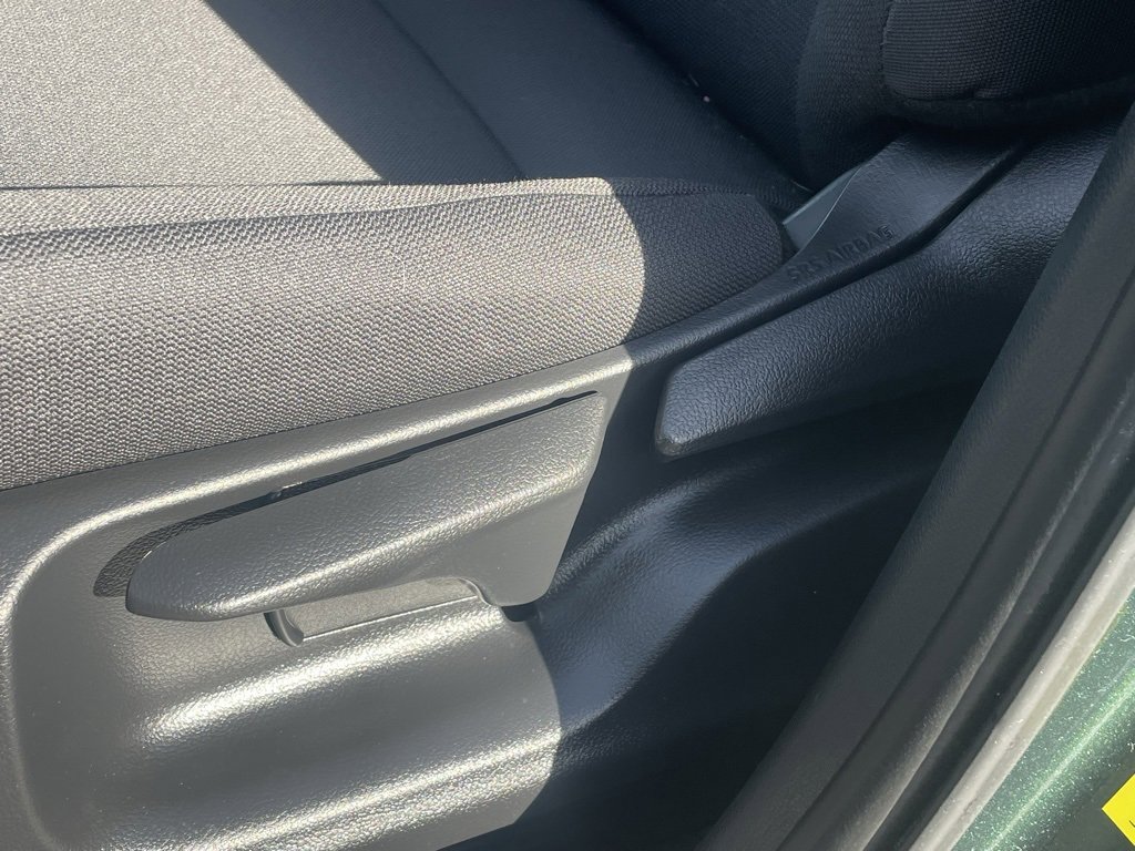 Used 2024 Toyota Corolla Cross LE image 22