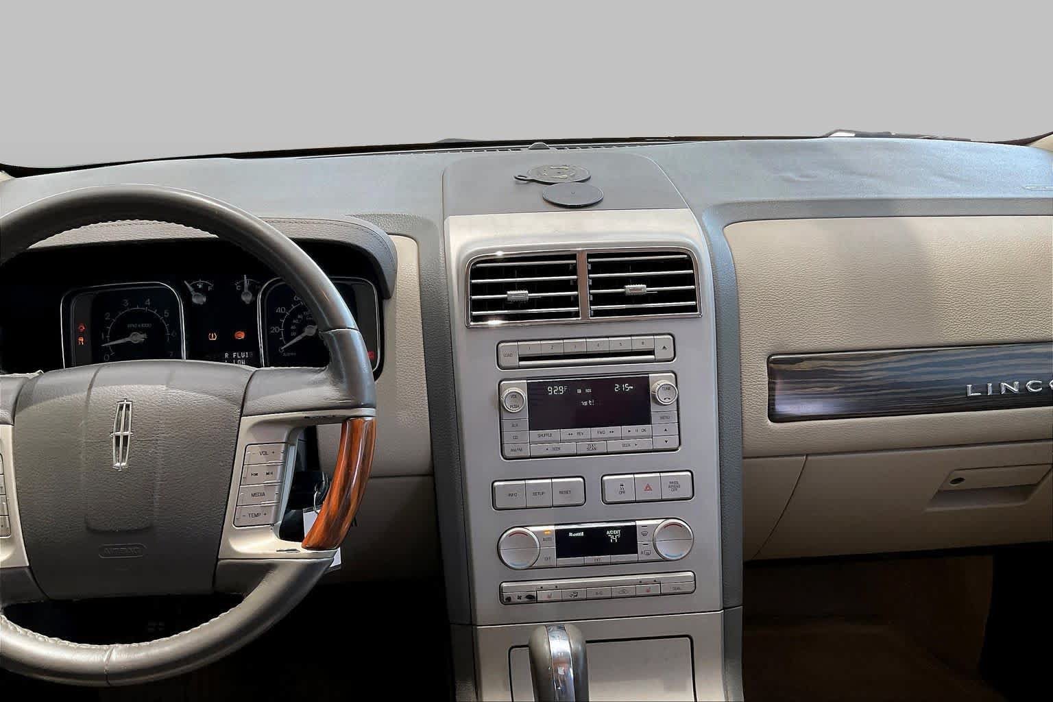 Used 2007 Lincoln MKX 2WD image 7