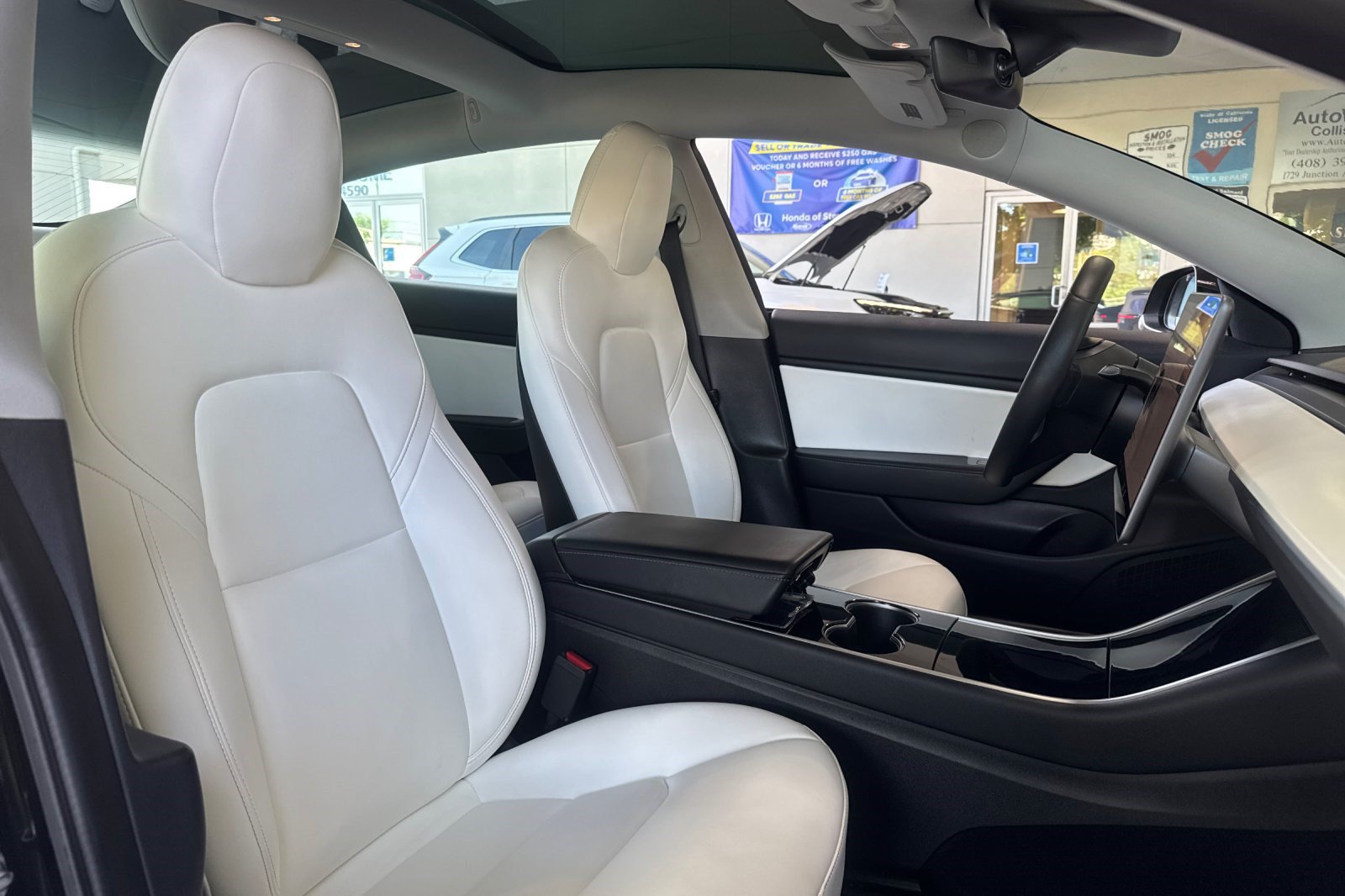 Used 2020 Tesla Model 3 Performance AWD/4WD image 31