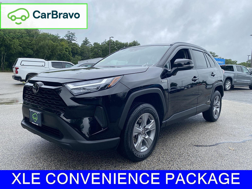 Used 2025 Toyota RAV4 XLE w/ Convenience Package