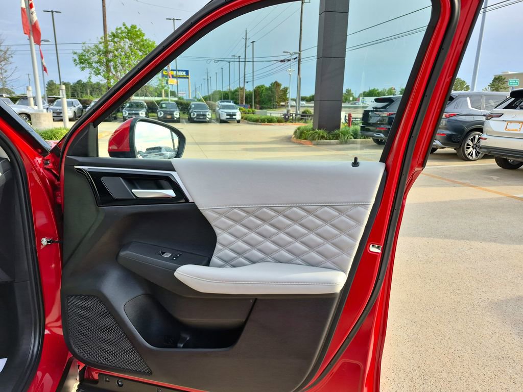 Used 2024 Mitsubishi Outlander SEL FWD image 28