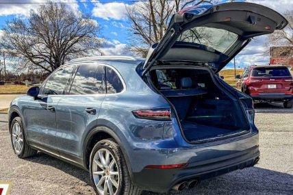 Used 2019 Porsche Cayenne S image 27