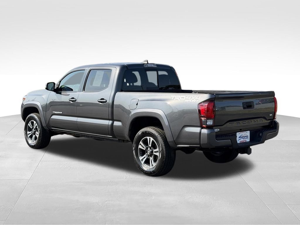 Used 2018 Toyota Tacoma TRD Sport AWD/4WD image 13