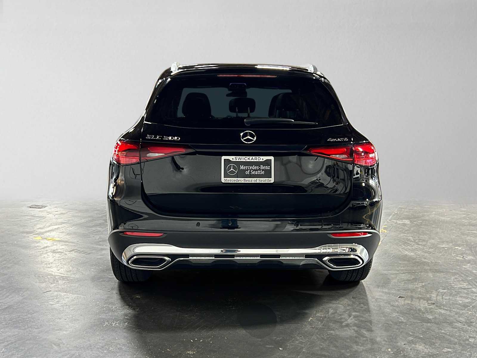 Used 2026 Mercedes-Benz GLC 300 4MATIC image 4