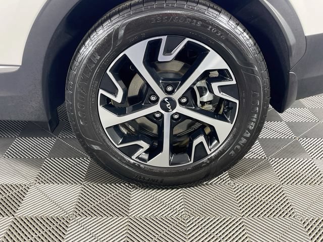 Used 2024 Kia Sportage EX AWD/4WD image 32