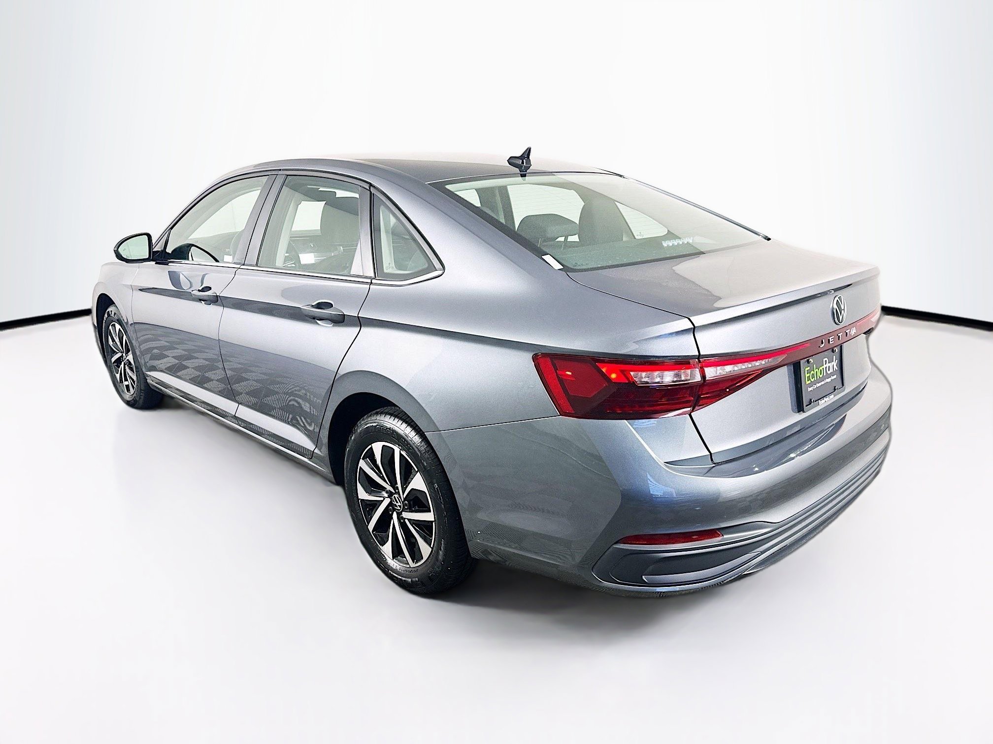 Used 2025 Volkswagen Jetta S image 5