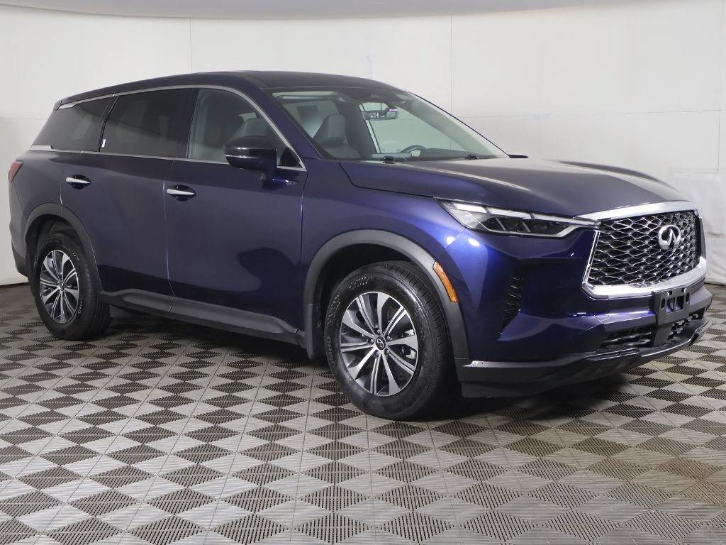 Used 2025 INFINITI QX60 Pure AWD/4WD image 2