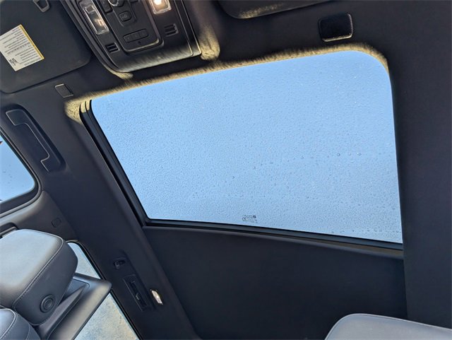 Used 2022 Chevrolet Suburban LT w/ LT Signature Plus Package image 17