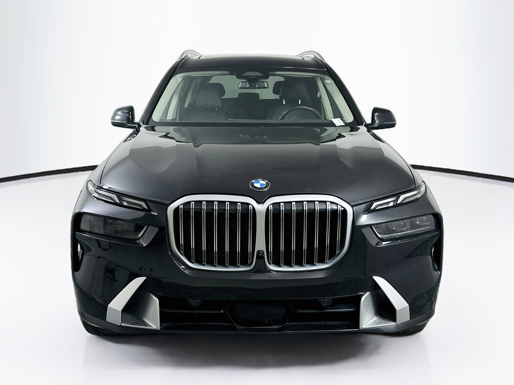 Used 2025 BMW X7 xDrive40i AWD/4WD image 2