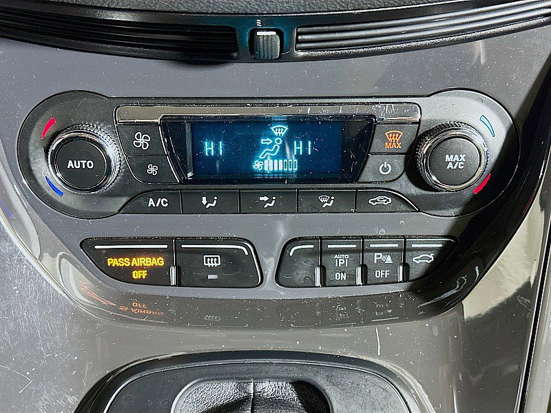 Used 2015 Ford Escape Titanium w/ Equipment Group 301A FWD image 17