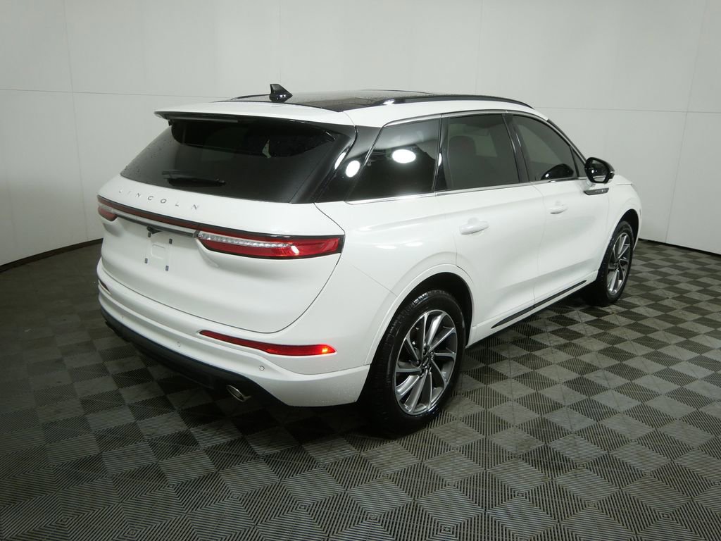 Used 2025 Lincoln Corsair Grand Touring w/ Equipment Group 301A image 3