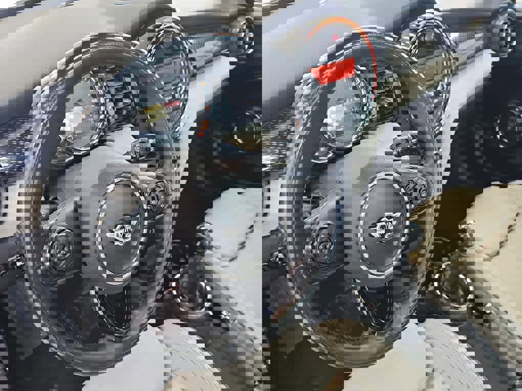 Used 2016 MINI Cooper S w/ Premium Package FWD image 17