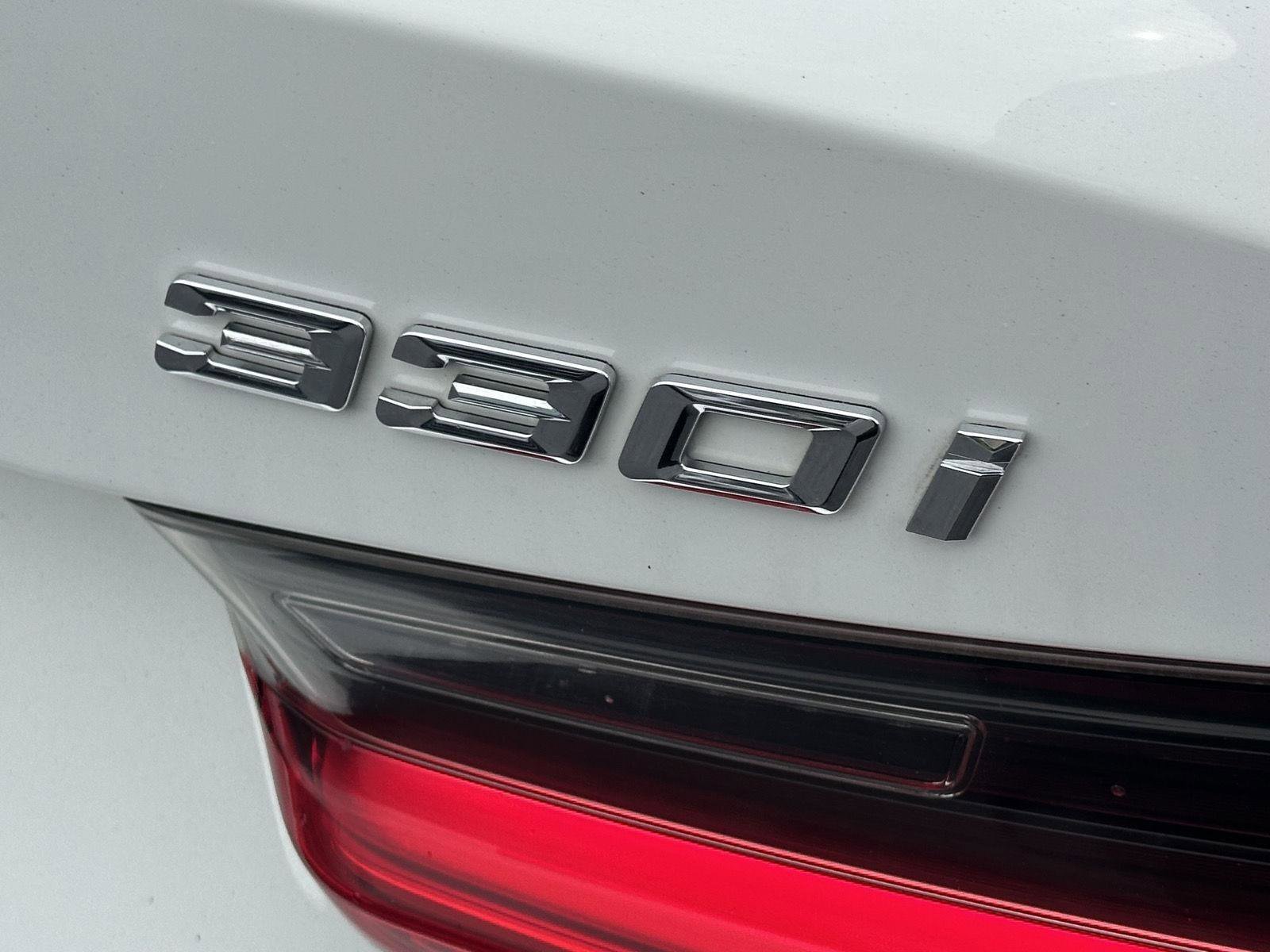 Used 2020 BMW 330i Sedan w/ Convenience Package RWD image 10