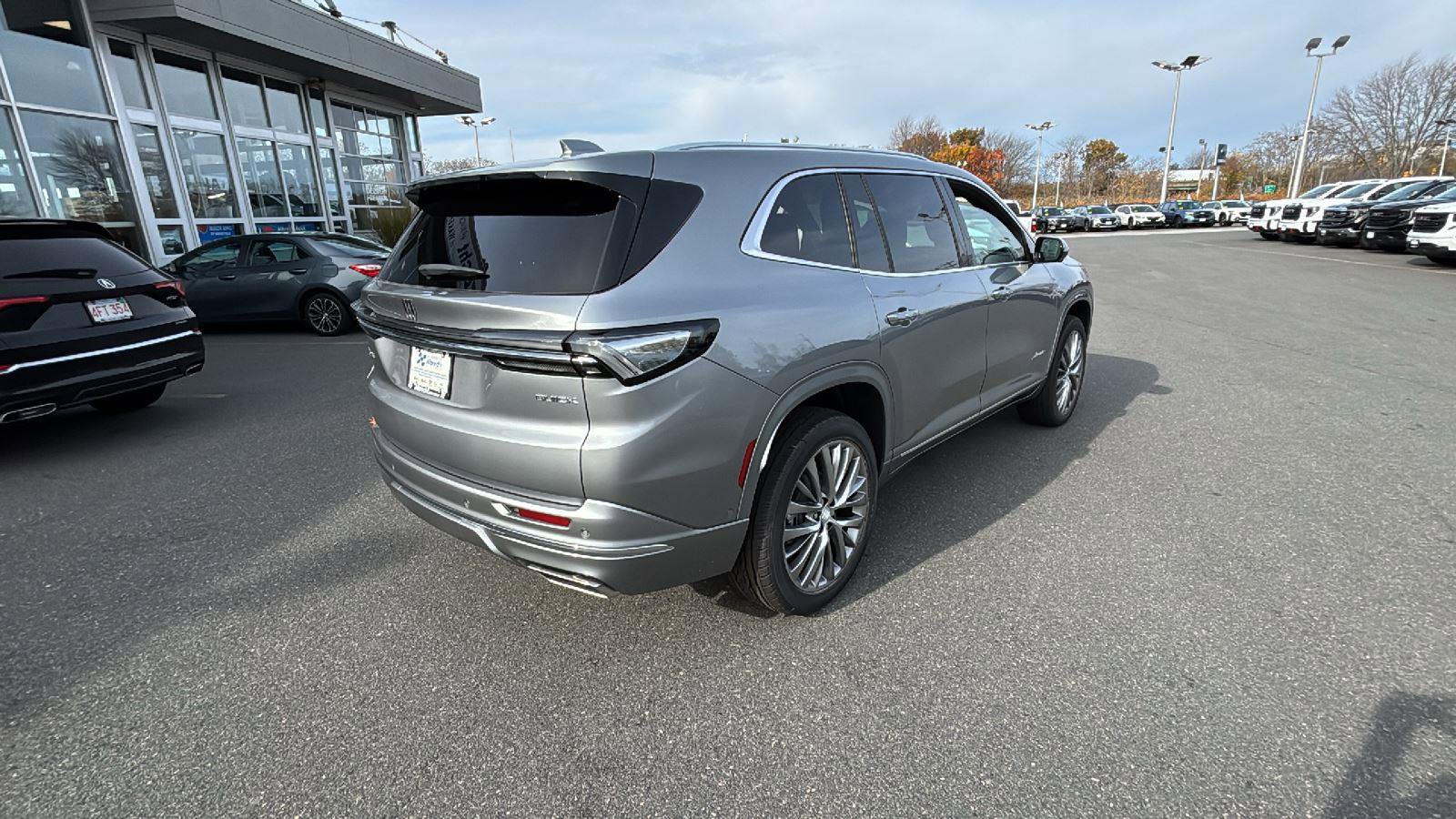 New 2026 Buick Enclave Avenir w/ Super Cruise Package image 7