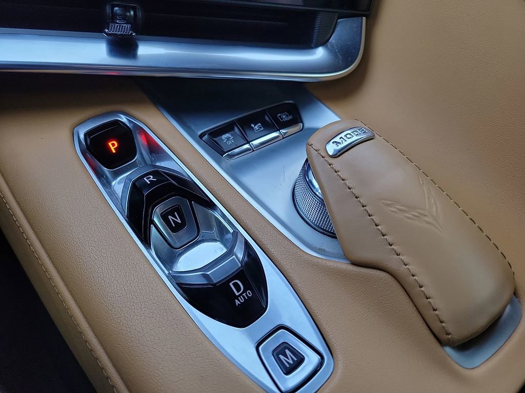 Used 2021 Chevrolet Corvette Stingray w/ Chrome Exterior Badge Package image 20