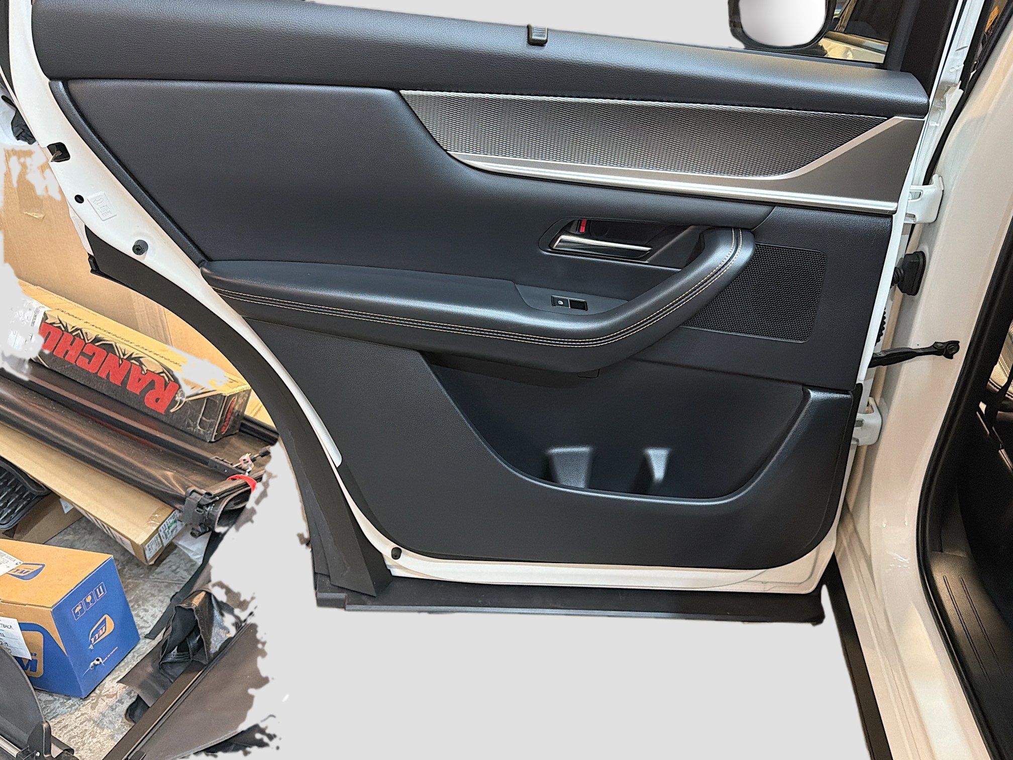 Used 2024 MAZDA CX-90 Plug-In Hybrid w/ Premium Pkg image 27