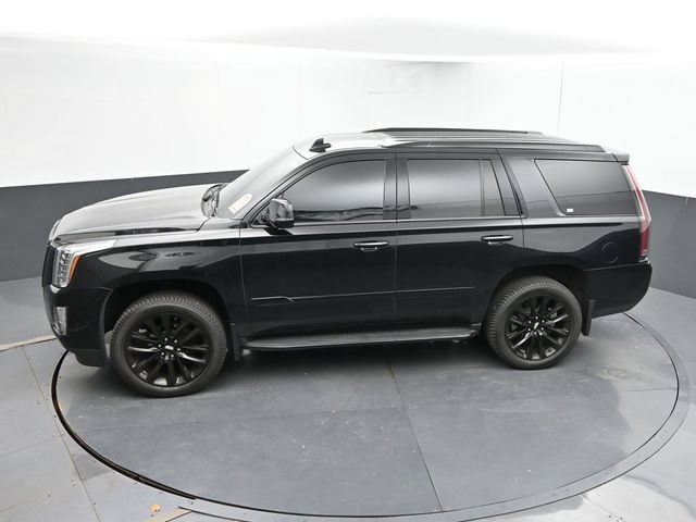 Used 2020 Cadillac Escalade Luxury w/ Escalade Sport Edition AWD/4WD image 42