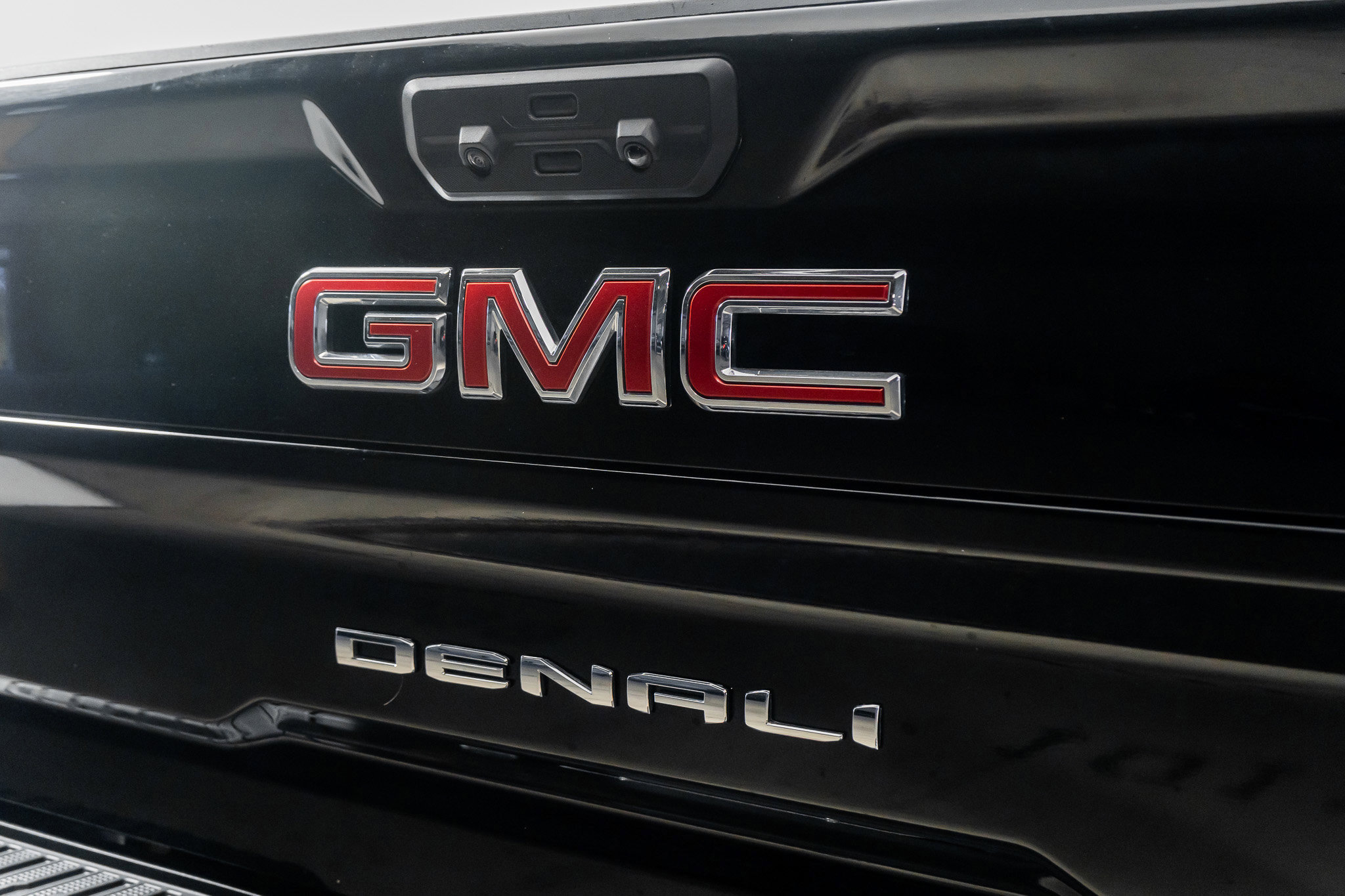 Used 2025 GMC Sierra 3500 Denali w/ Denali Reserve Package image 14
