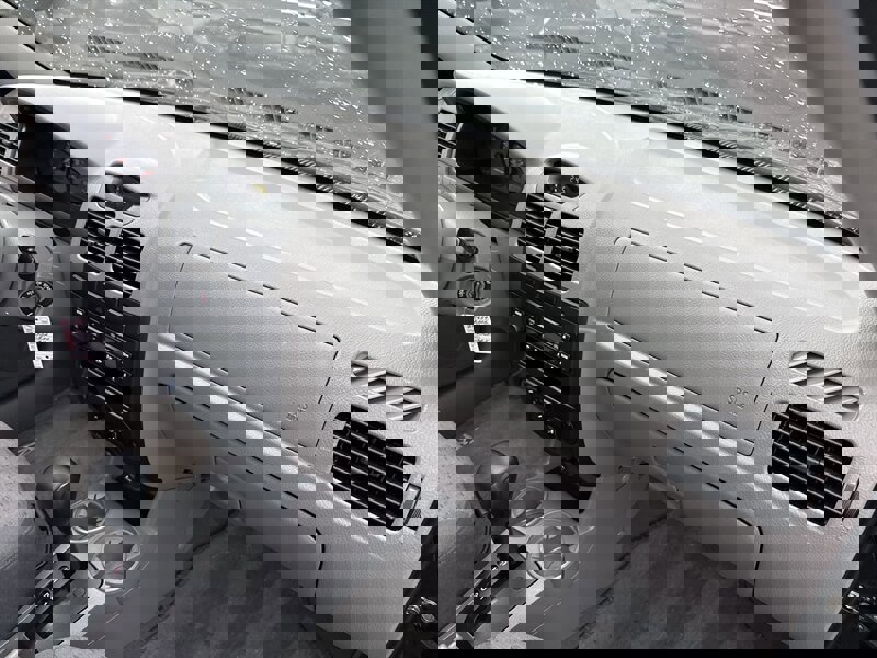 Used 2005 Kia Rio Sedan image 22