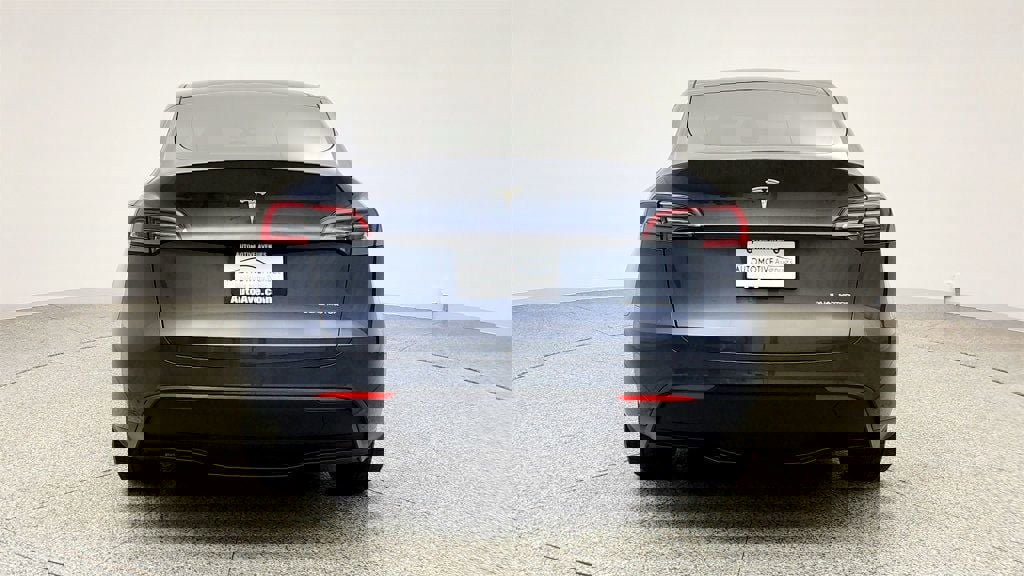 Used 2023 Tesla Model Y Long Range image 6