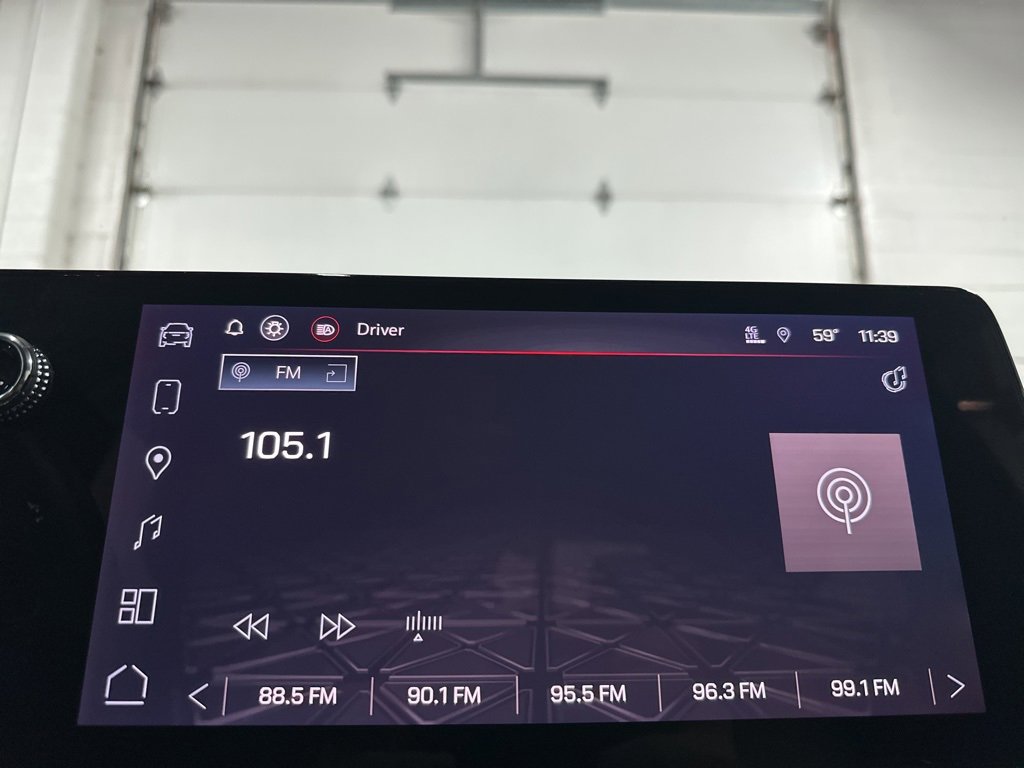 Used 2024 GMC Canyon Denali image 29