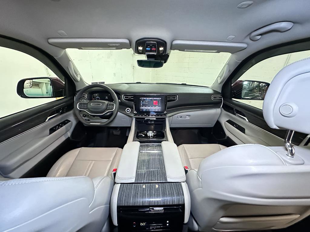 Used 2022 Jeep Wagoneer Series II image 34