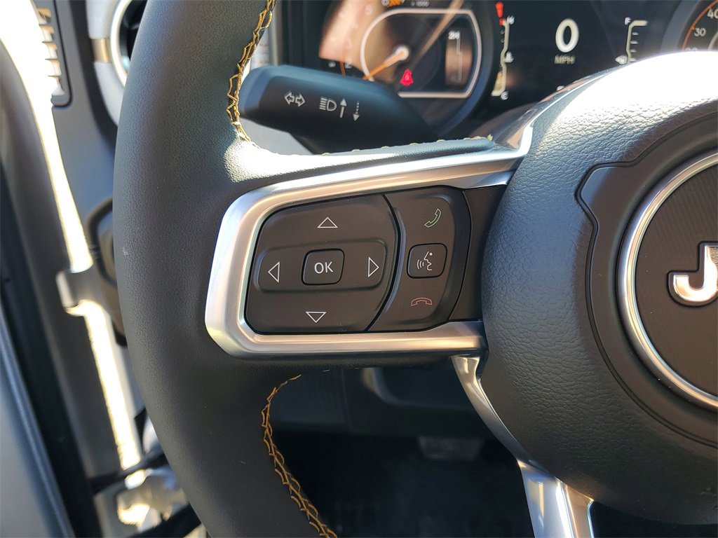 Used 2024 Jeep Wrangler Sahara image 16