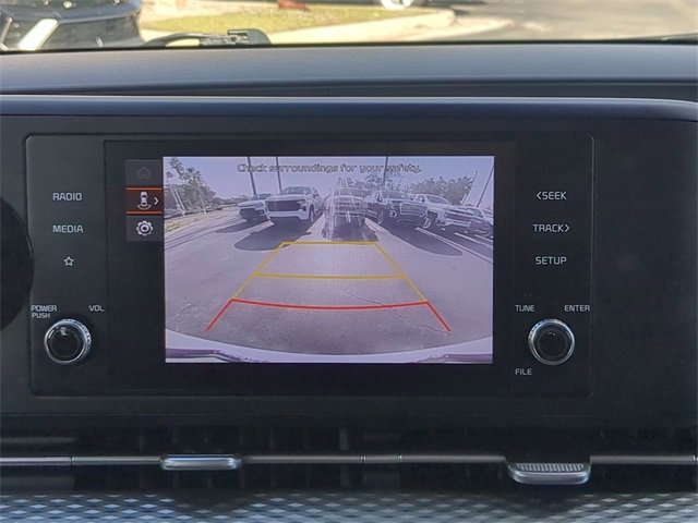 Used 2024 Kia Carnival LX image 25