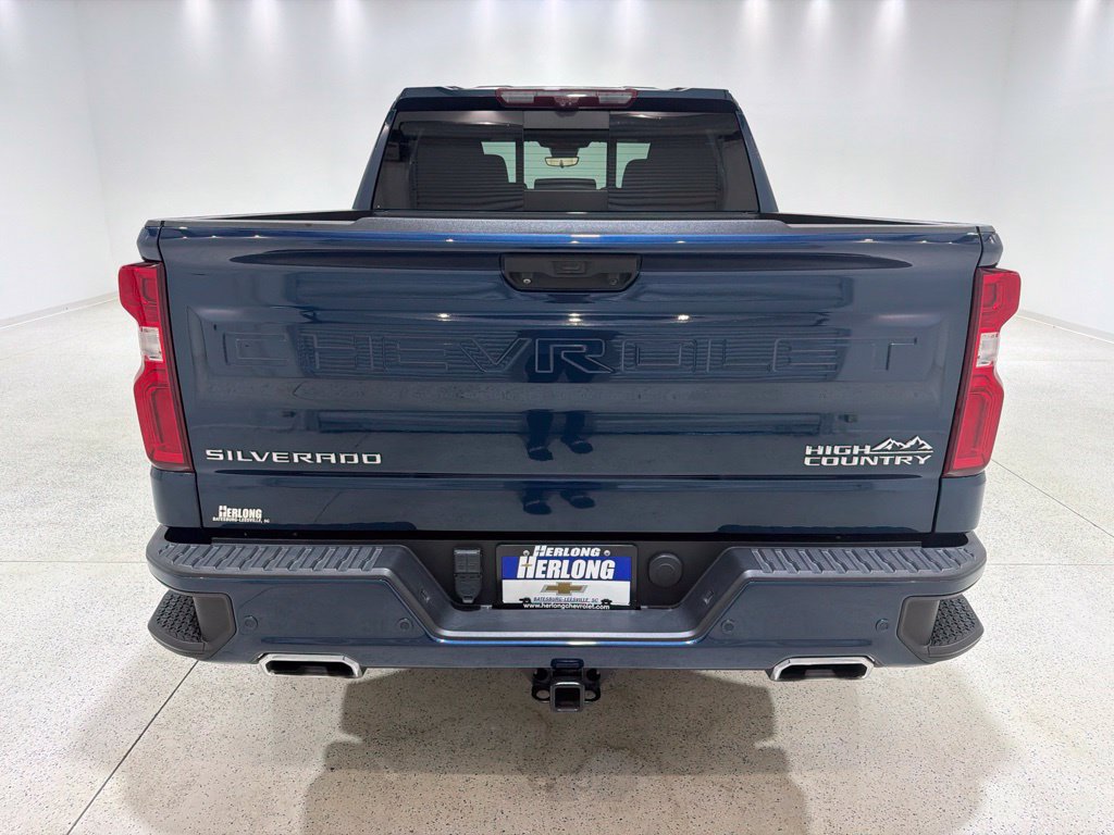 Used 2023 Chevrolet Silverado 1500 High Country w/ High Country Premium Package AWD/4WD image 4