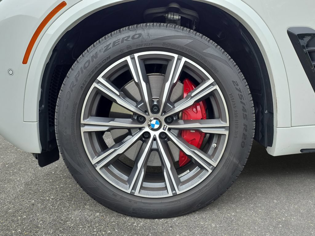 Used 2024 BMW X5 xDrive40i w/ M Sport Package AWD/4WD image 33