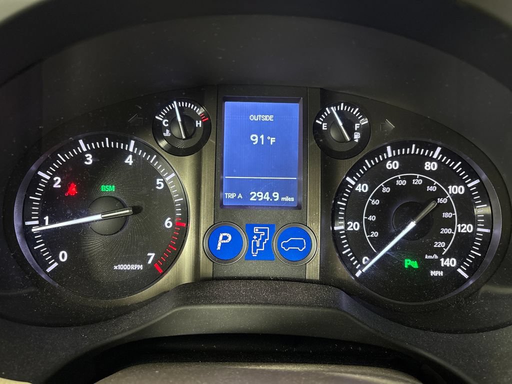 Used 2016 Lexus GX 460 w/ Premium Package AWD/4WD image 21