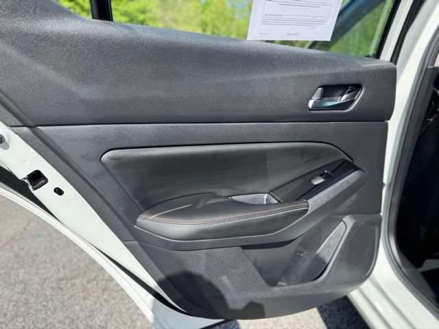 Used 2023 Nissan Altima 2.0 SR FWD image 12