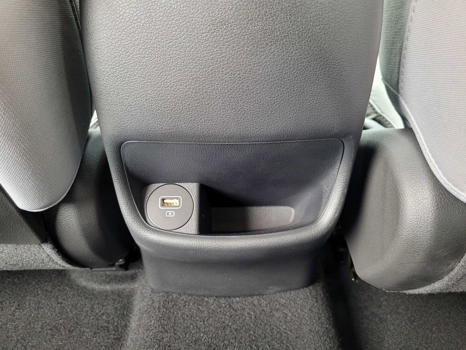 Used 2023 Hyundai Kona SE image 14