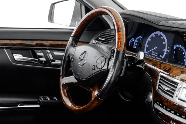 Used 2013 Mercedes-Benz S 550 4MATIC image 11