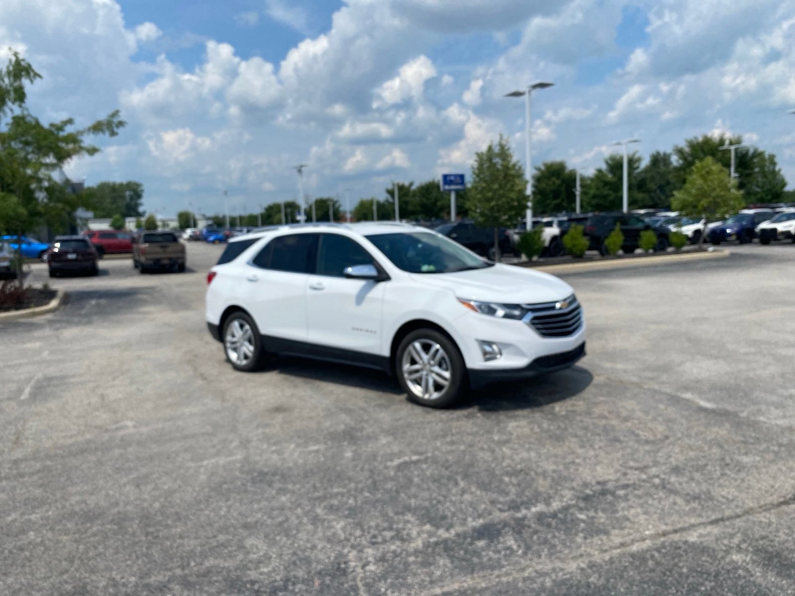Used 2020 Chevrolet Equinox Premier AWD/4WD image 13