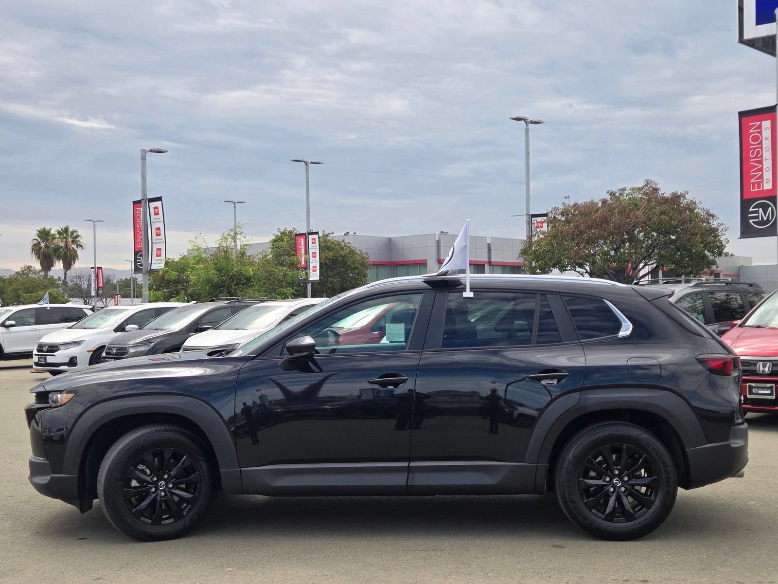 Used 2025 MAZDA CX-50 AWD 2.5 S w/ Preferred Package image 4
