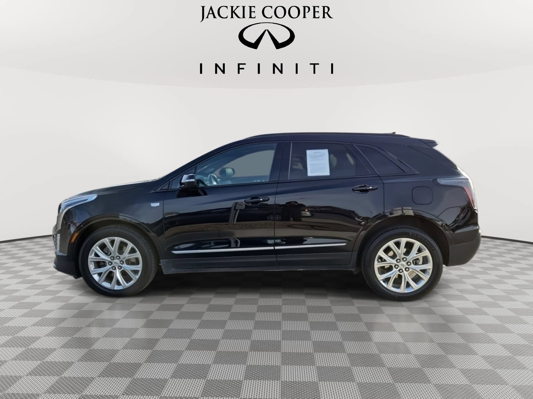 Used 2021 Cadillac XT5 Sportv AWD/4WD image 2