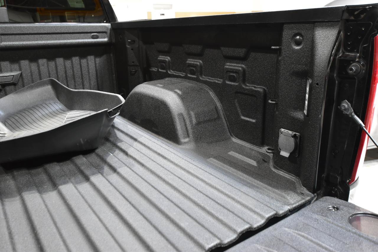 Used 2024 Chevrolet Silverado 1500 LT Trail Boss w/ Convenience Package II AWD/4WD image 46
